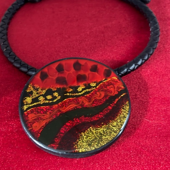 VTG Chico's Red and Gold Artistic Glass Pendant Statment  Necklace Chic - Picture 3 of 10